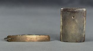 Silber-Lot, 2 Teile, bestehend aus einem Döschen, herausziehbar Silber 800, Liebold Werdau und einem