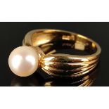 Ring, als Band, mit Perle, Durchmesser ca. 7mm, 585/14K Gelbgold, 4,7g, Größe 53Ring, as band,