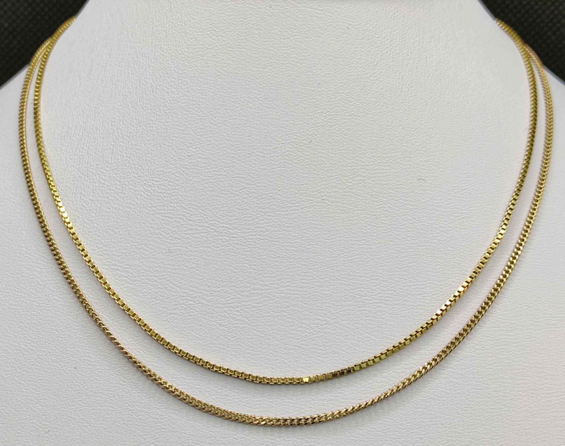 Zwei feine Ketten, 333/8K Gelbgold, 8,4g, Länge 58cm und Länge 60cmTwo fine chains, 333/8K yellow - Image 2 of 3