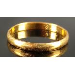 Ehering, 900/21,6K Gelbgold, 2,7g, Größe 63Wedding ring, 900/21.6K yellow gold, 2.7g, size 63