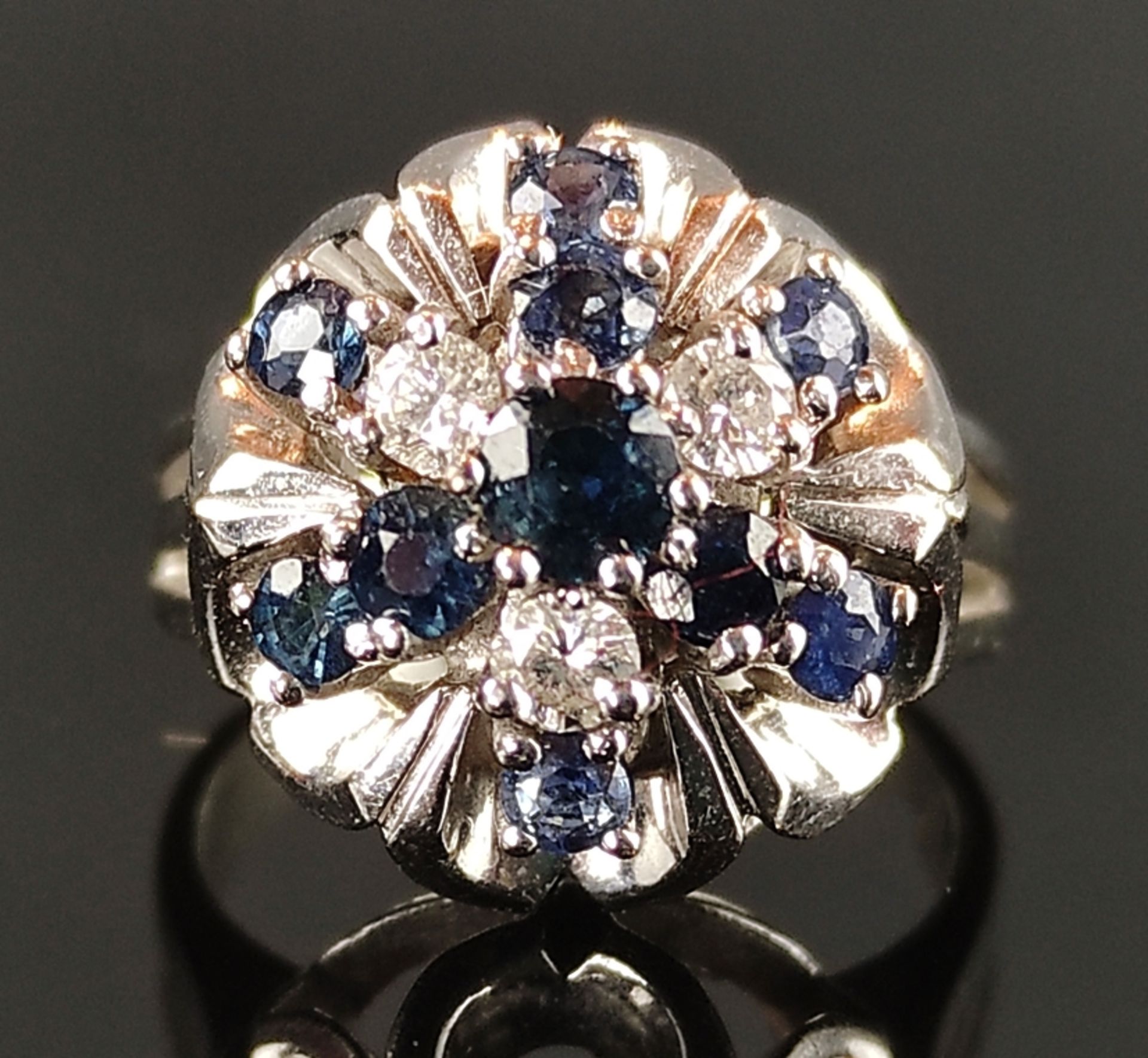 Diamond-sapphire-ring, with 10 sapphires and 3 diamonds, 585/14K white gold, 6.3g, size 48.5 - Image 2 of 5