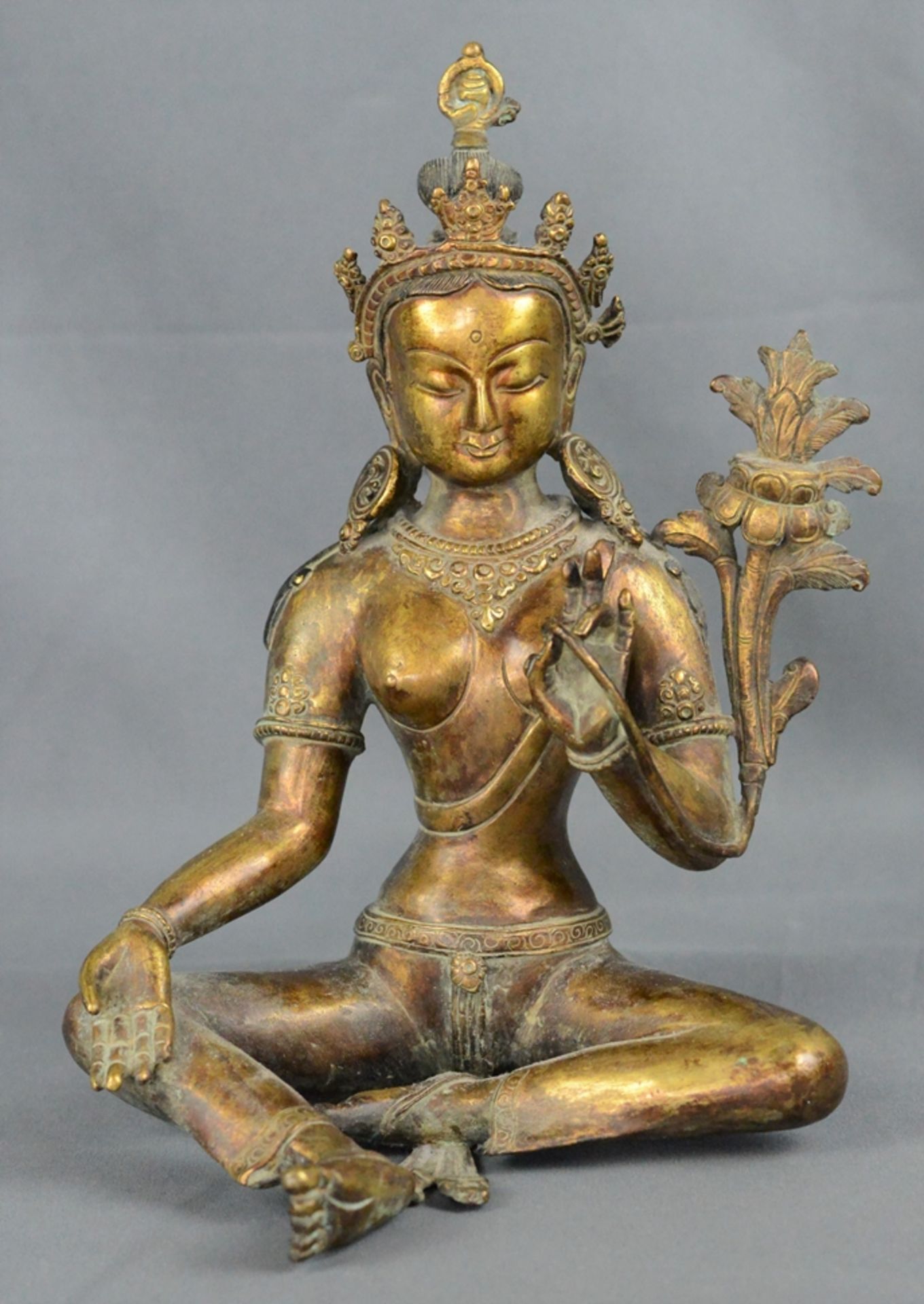 Goddess Parvati, sitting, bronze, India, 20th century, 26cx19x14,5m