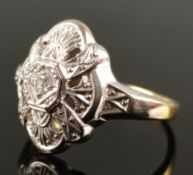 Art Déco-Ring, mittig Brillant um 0,03ct, 585/14 Weiß- und Gelbgold, 2,6g, Größe 49