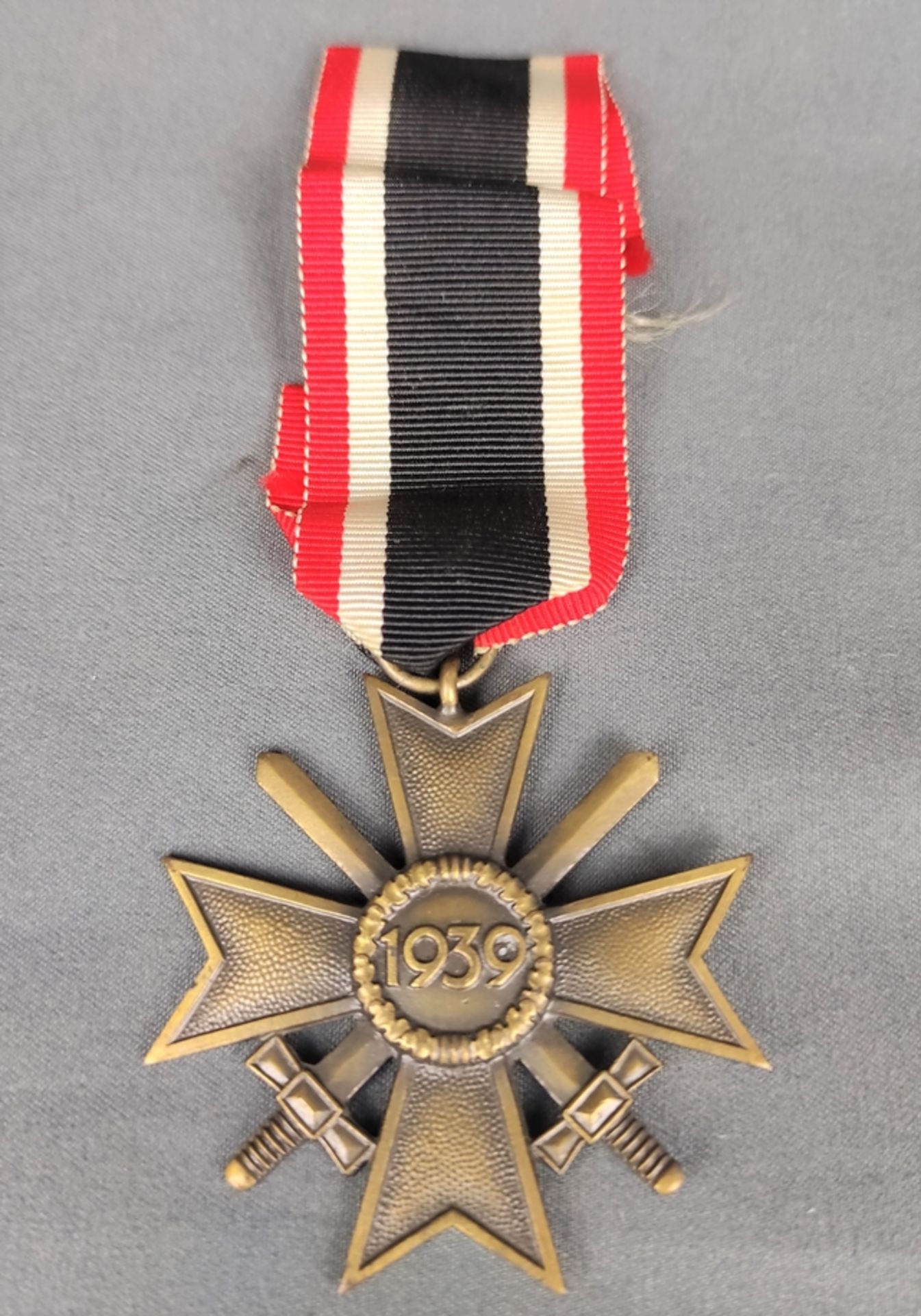 Medal, Third Reich, War Merit Badge 1939 on ribbon (3x15cm) - Image 2 of 2