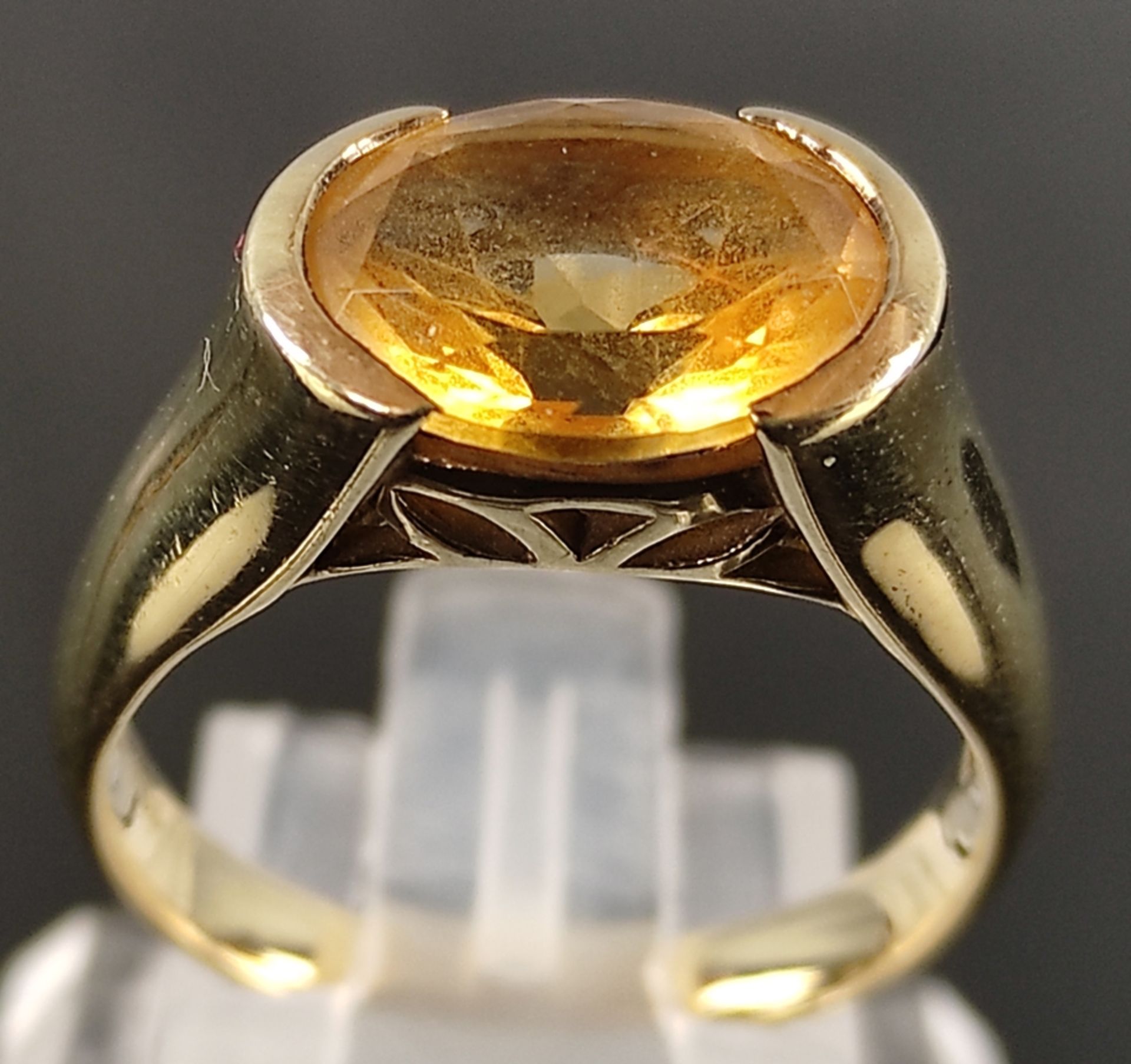 Schmuck-Lot, bestehend aus Anhänger mit orangenem Zitrin, eingefasst in 375/9K Gelbgold, 3,7g, 13x1 - Bild 5 aus 7