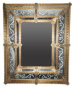 Venezianischer Spiegel, rechteckige Form, gedrehter Glasrahmen, dekoriert mit gravierten Blatt- und