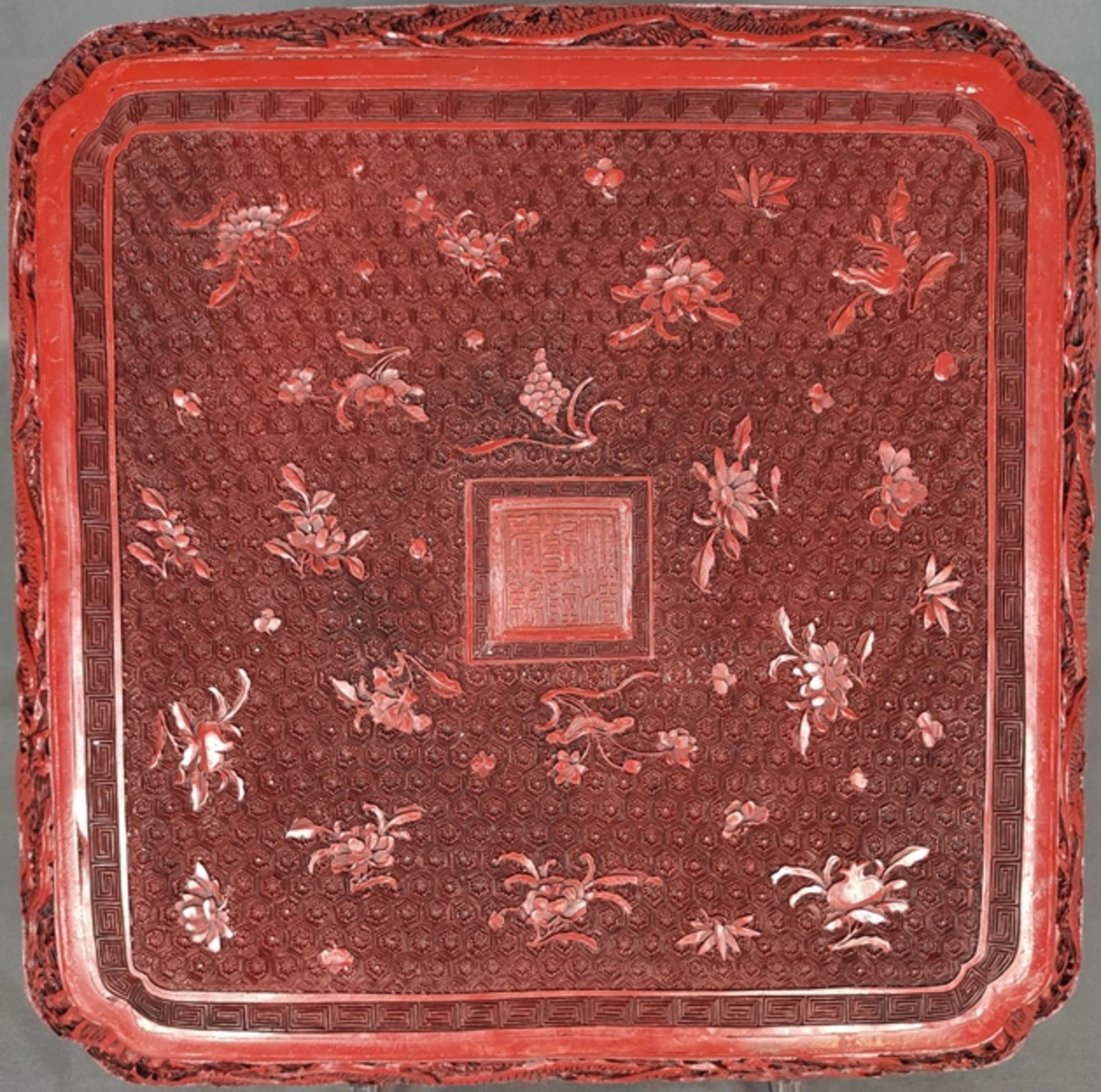 Tray richly carved with figural scenes, museum copy, archaic Qianlong mark, 32x32cm - Image 2 of 3