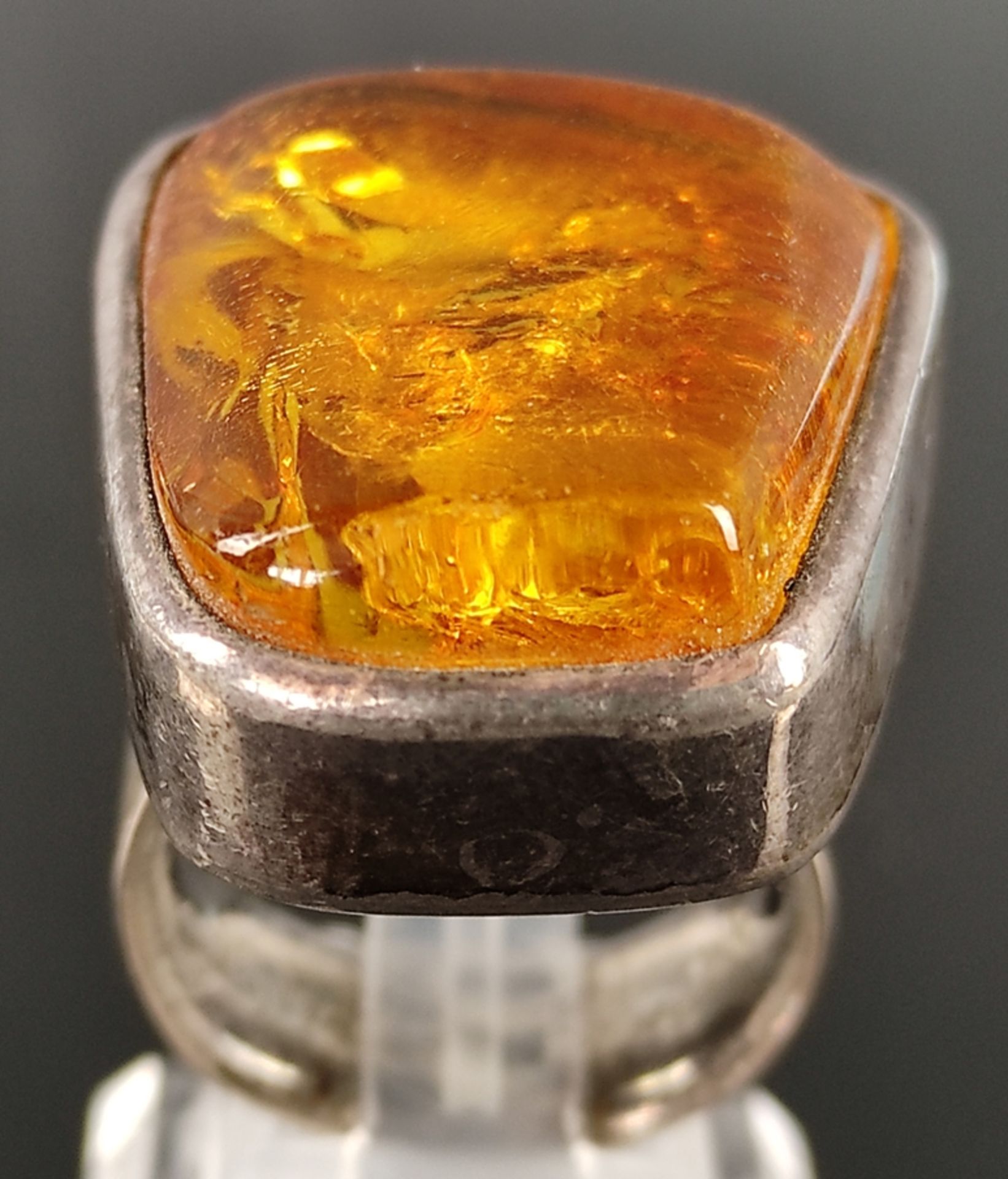 Large amber ring, silver 925, size amber approx. 2,7x2,2cm, 26,8g, size 55 - Image 4 of 6