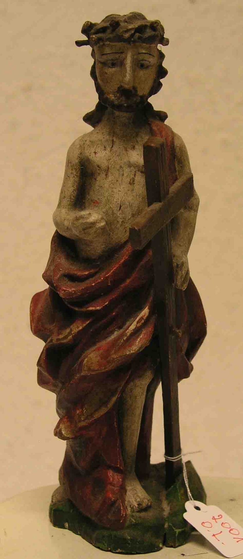 Stehender Christus mit Dornenkrone. 19. Jh., Holz geschnitzt, farbig gefasst, Höhe: 21cm.