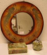 Spiegel, runde Form mit bemaltem Kunstleder bezogen, Gesamt-Durchmesser: 40cm. Deckeldose,eine