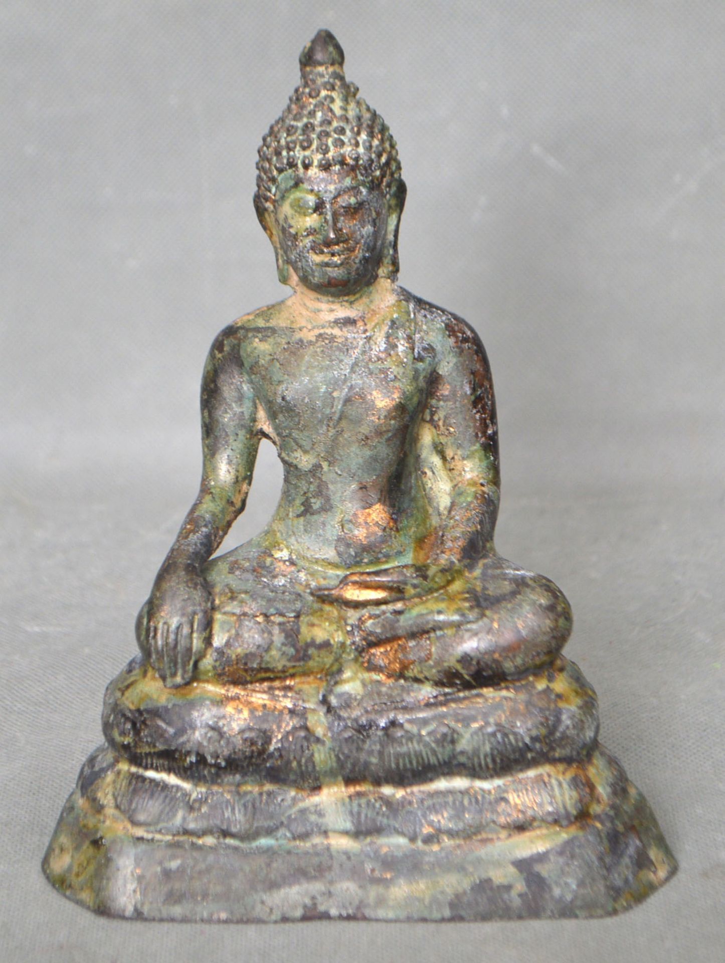 Sitzender Buddha