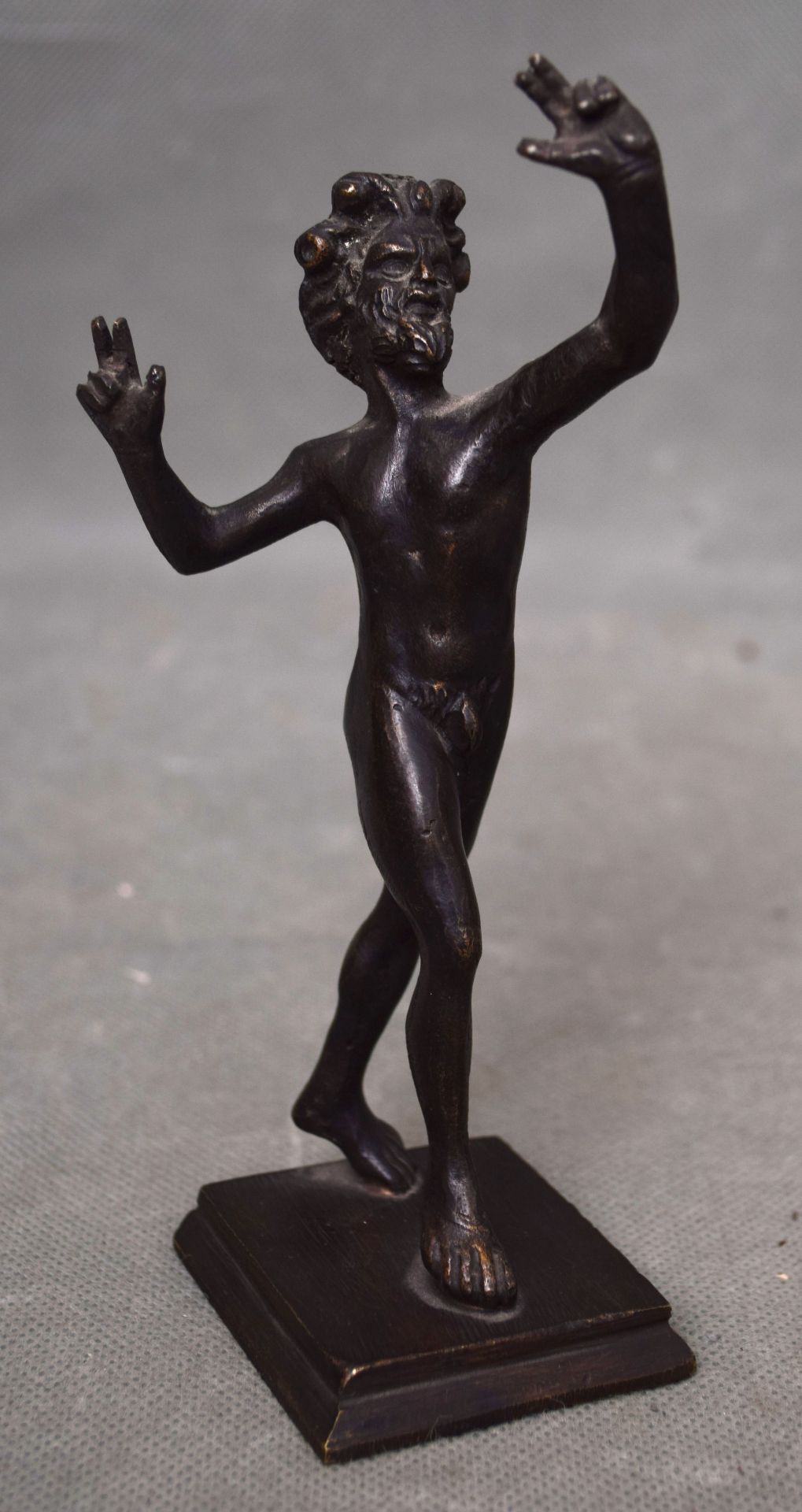 Bronzestatuette