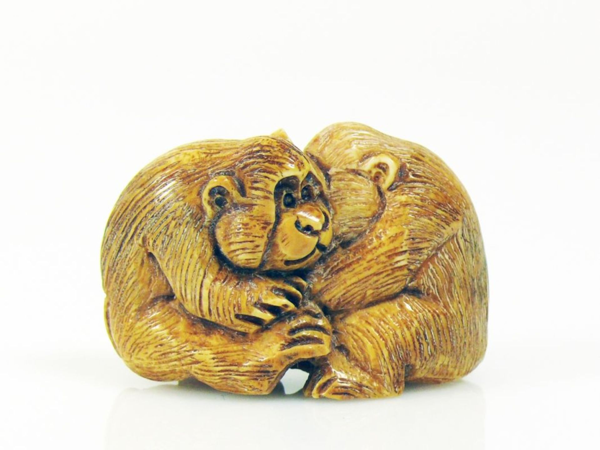 Netsuke (Japan) "2 Affen"; sitzend, - Bild 4 aus 5