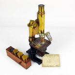 Leitz-Mikroskop (1904) Guss/Messing;