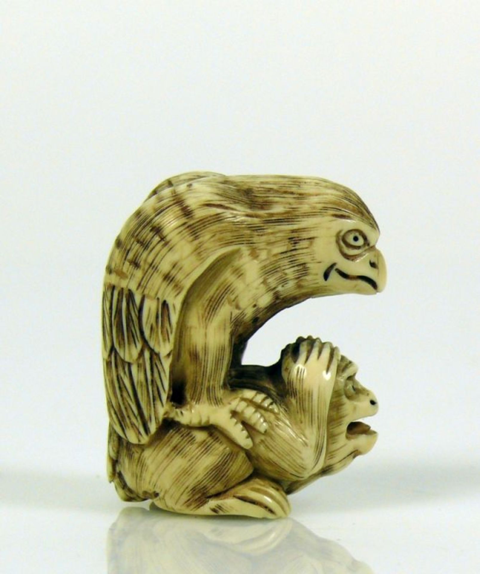 Netsuke (Japan, um 1900) "Adler auf - Image 4 of 5