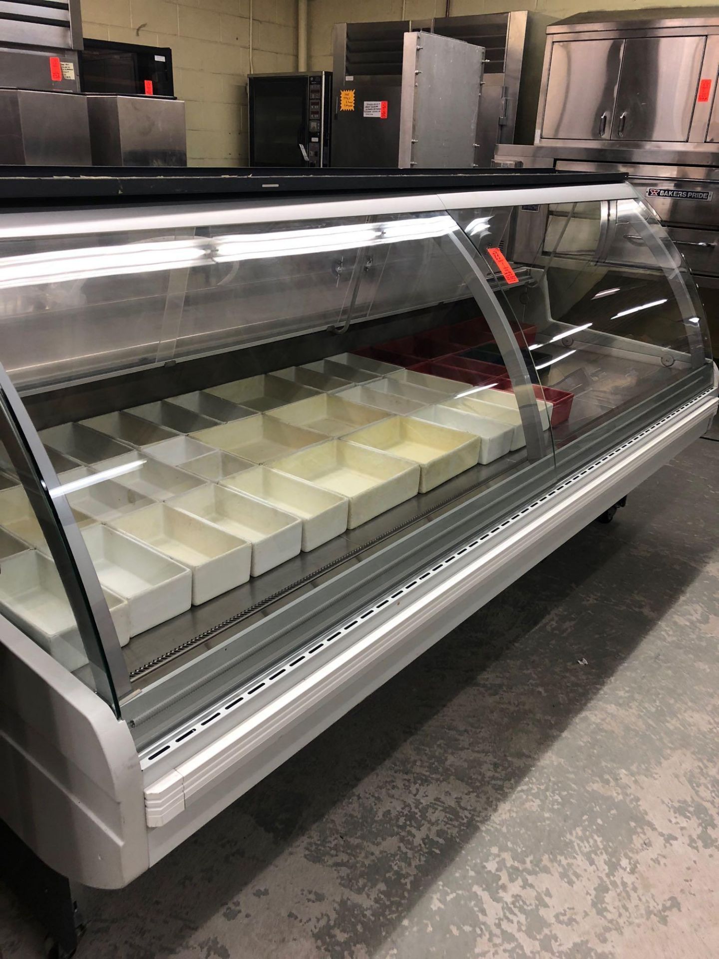 Lowe 8 foot refrigerated deli case