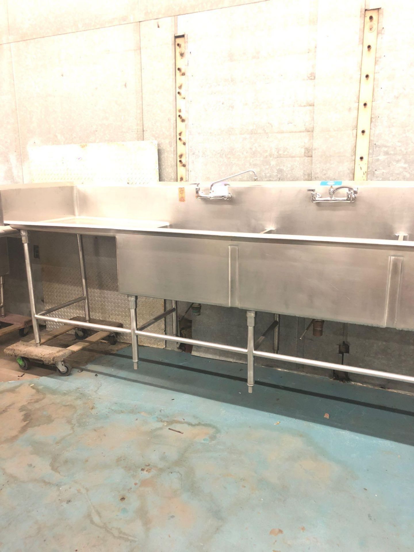 162 inch three compartment sink - Image 3 of 4