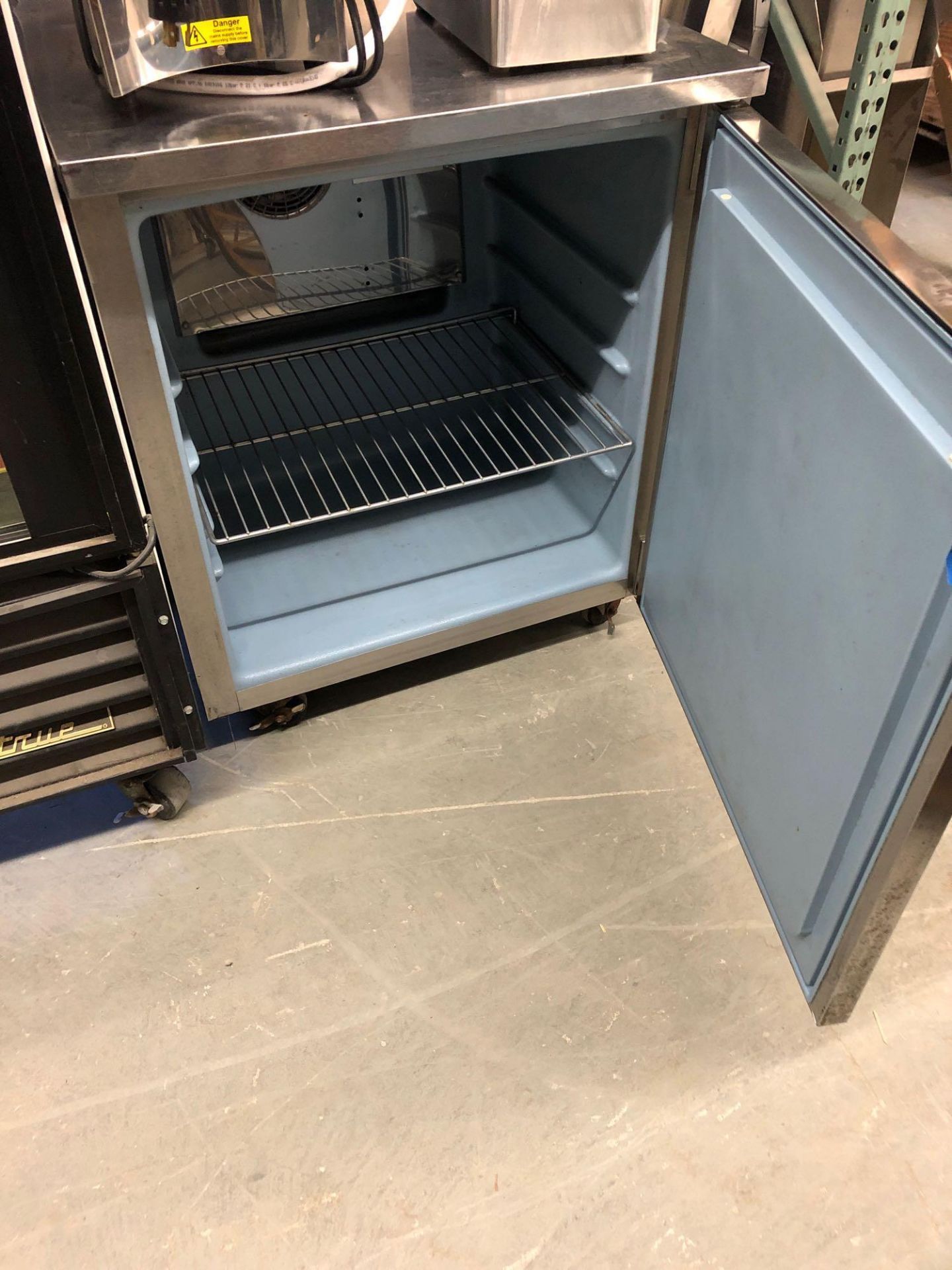 Delfield 27 inch work top refrigerator - Bild 2 aus 3