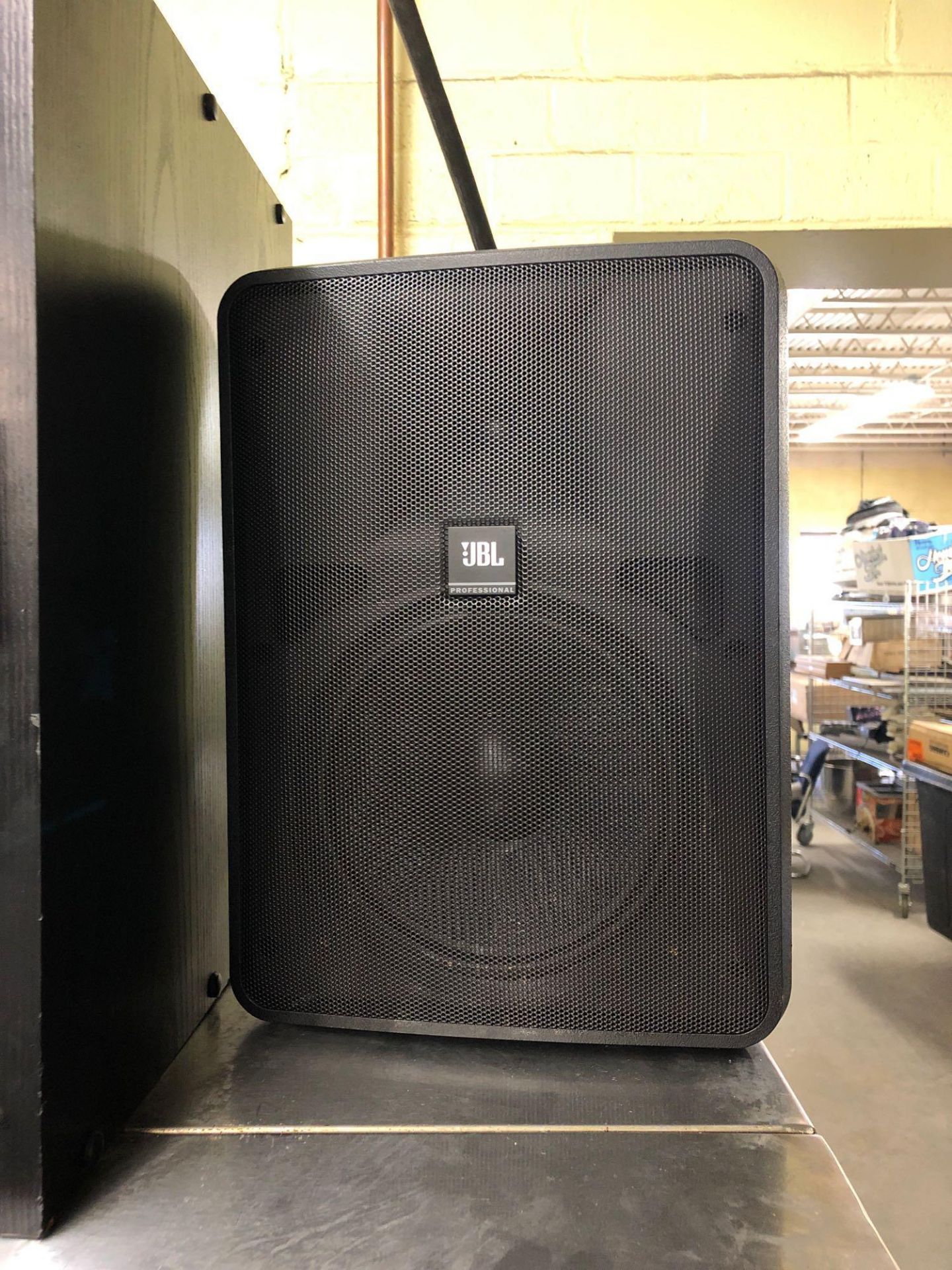 Crown audio system with JBL speakers - Image 2 of 2