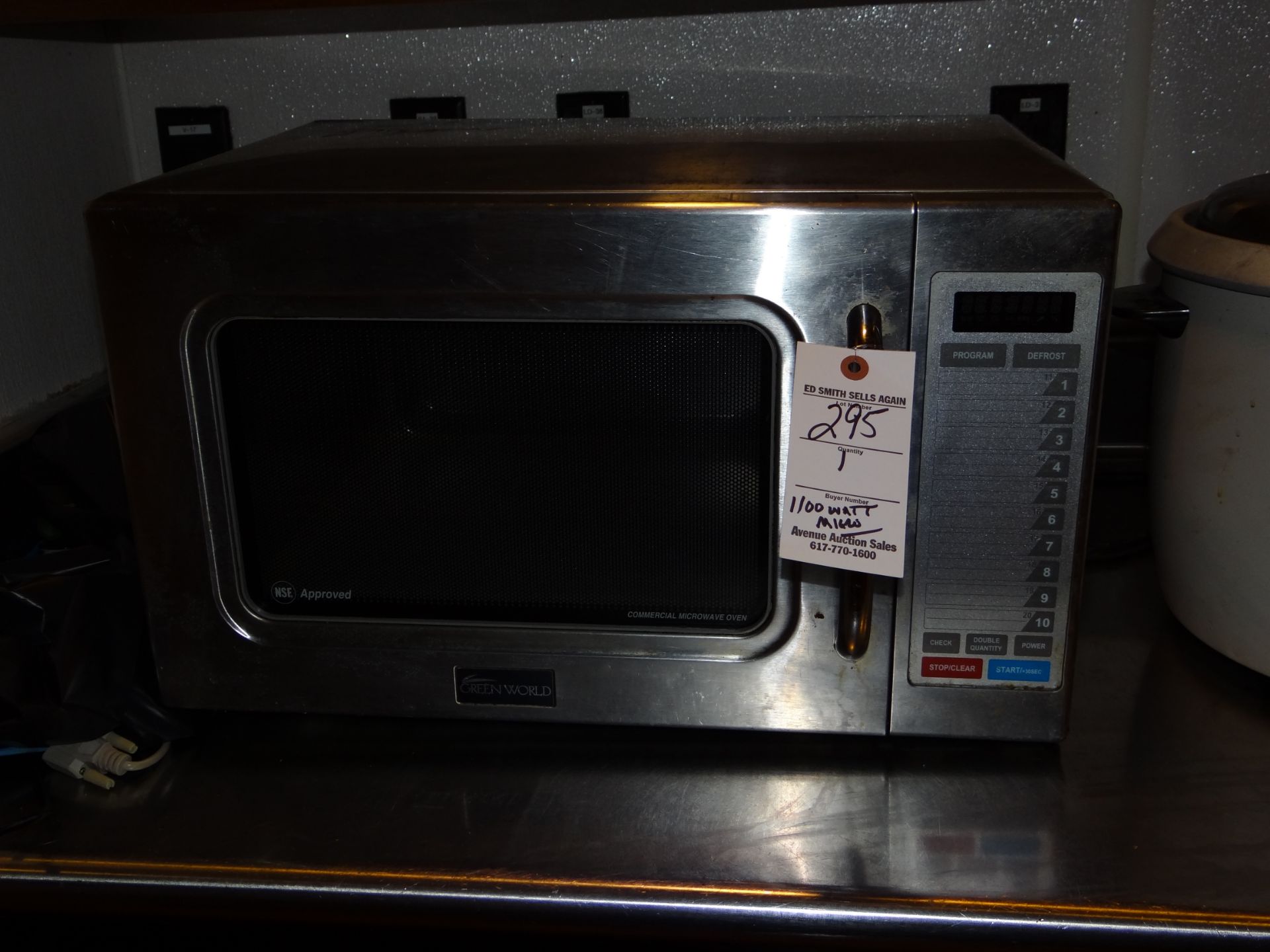 (1) Green World 1100 WATT Microwave