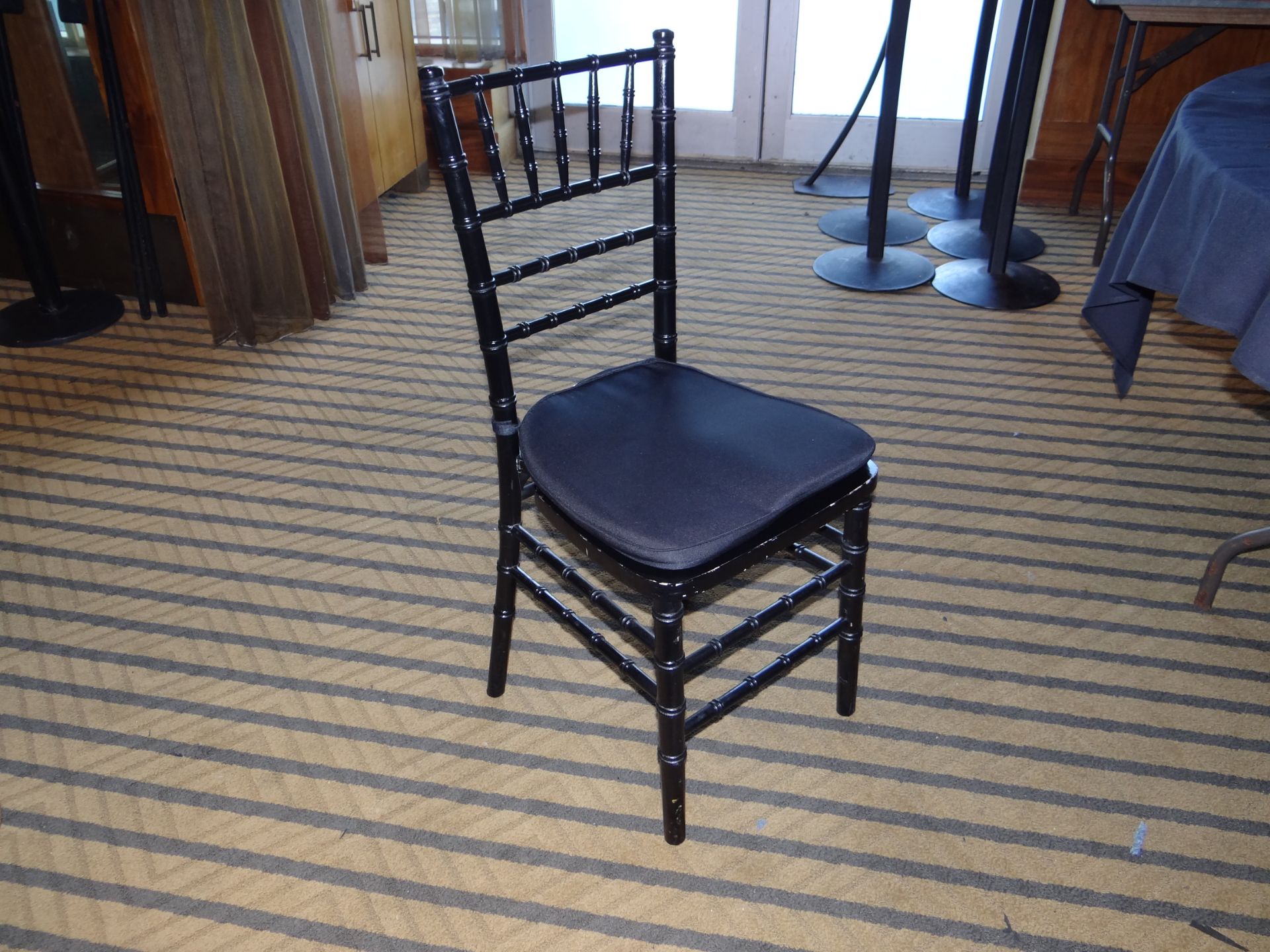 (28) Chibarri Chairs