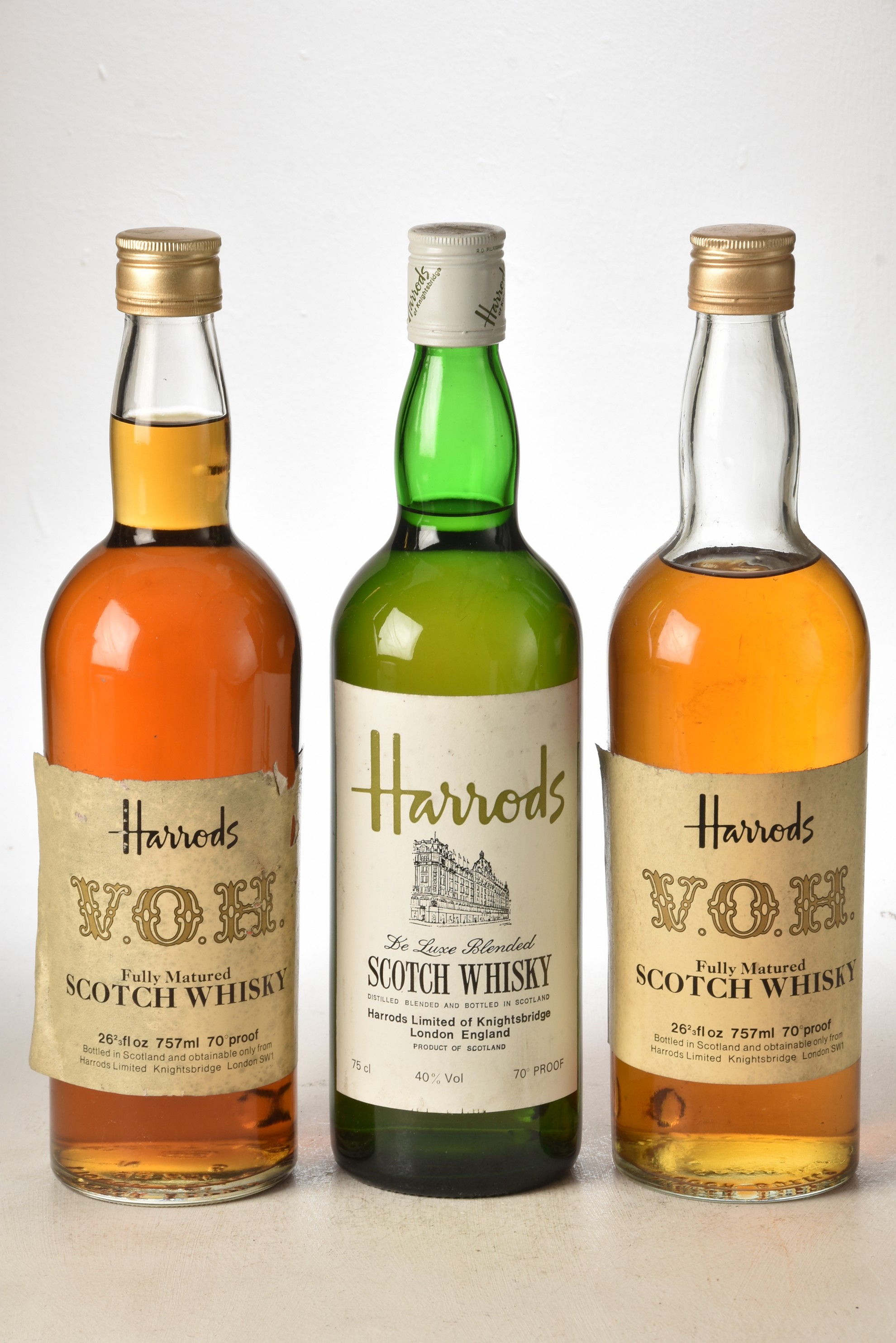 Harrods VOH Scotch whisky 1960's Bottling 26 2/3rds Fl Oz 70% Proof 2 bts Harrods Deluxe Blended Sco