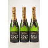 Champagne Moet et Chandon Brut Vintage 2012 3 bts