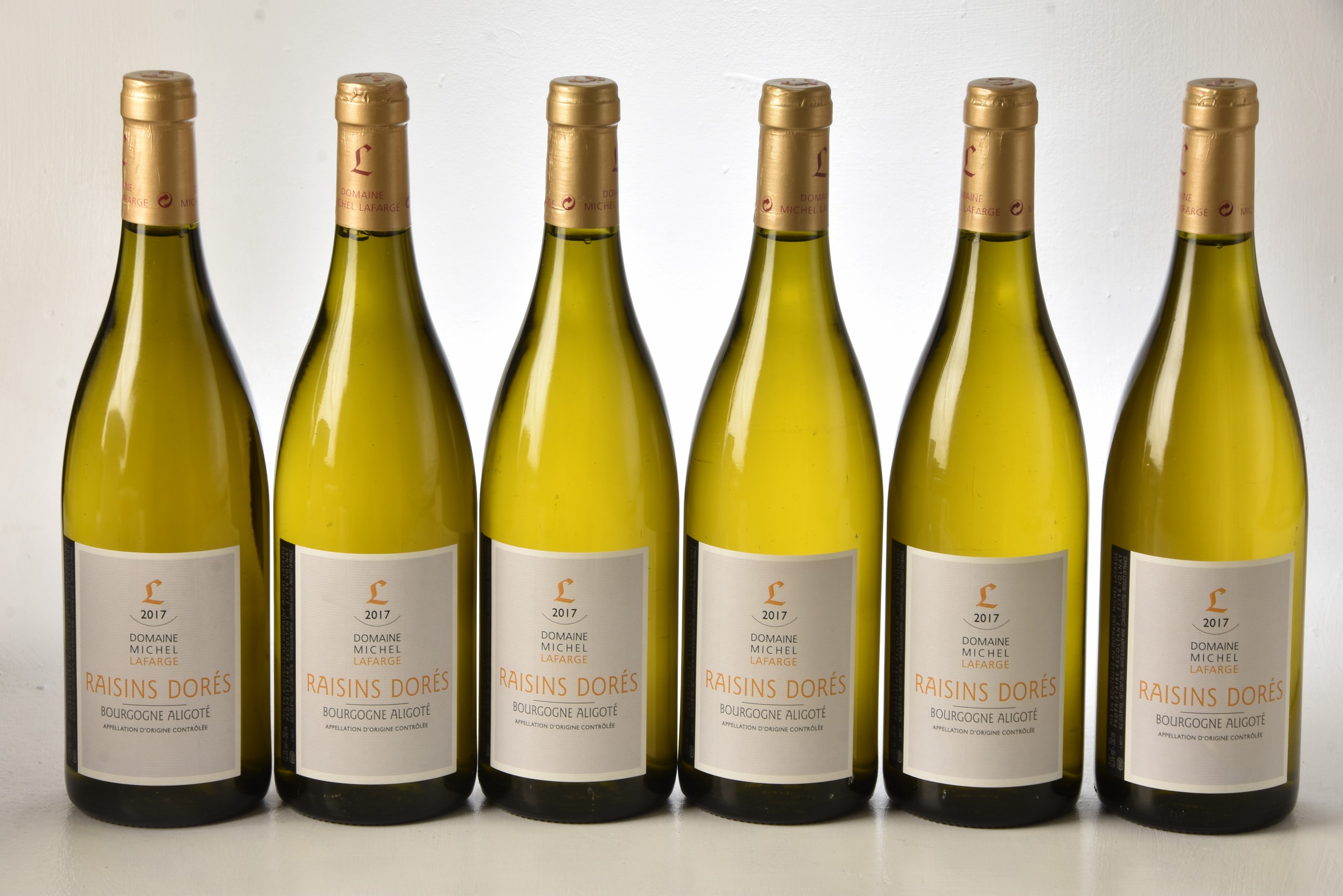 Bourgogne Aligote, Raisins Dores 2017 Domaine Michel Lafarge 6 bts OCC IN BOND