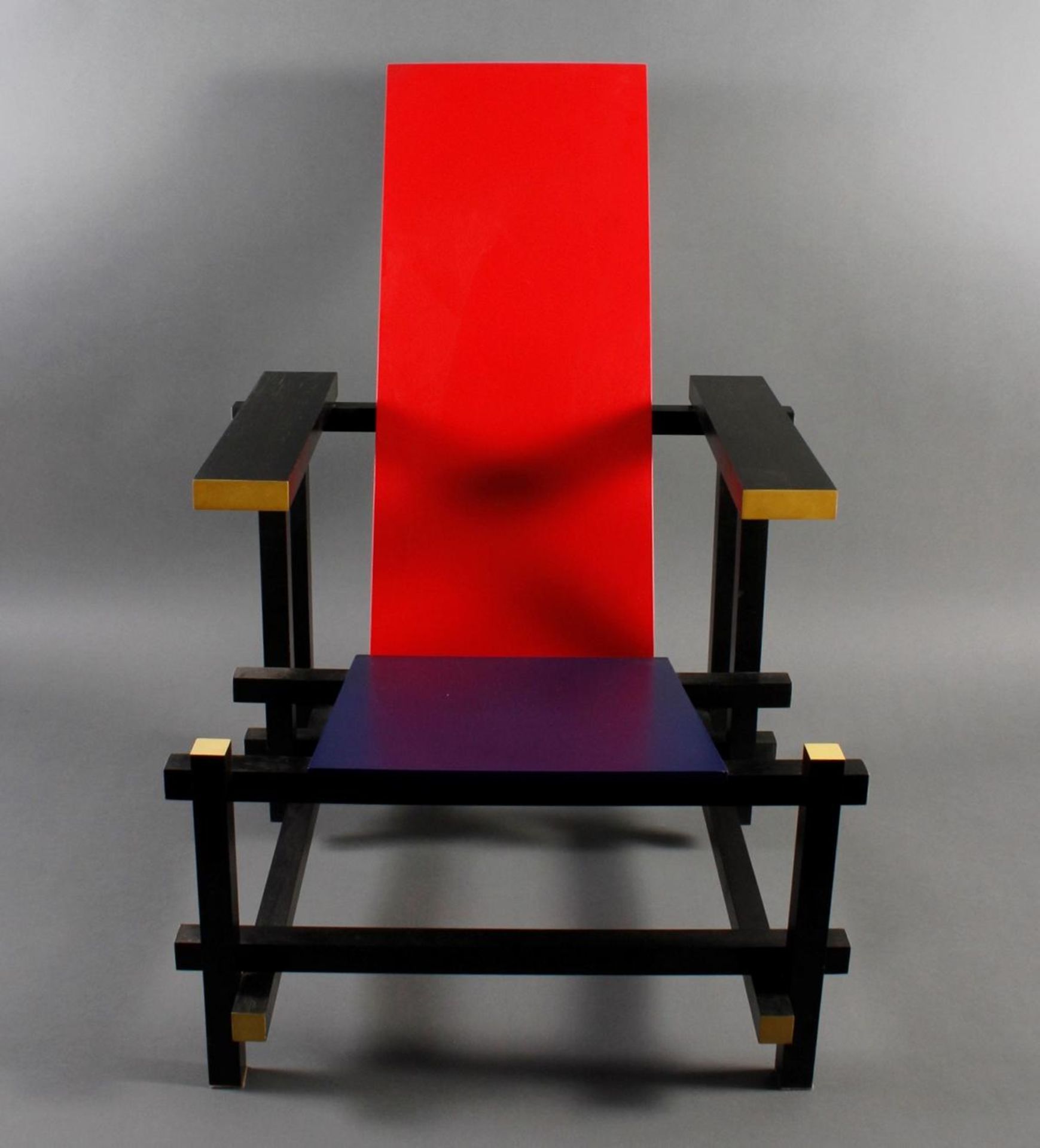 Gerrit Rietveld rot blau Stuhl - Image 2 of 4