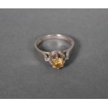 Ring mit Citrin, 18 Karat Weißgold