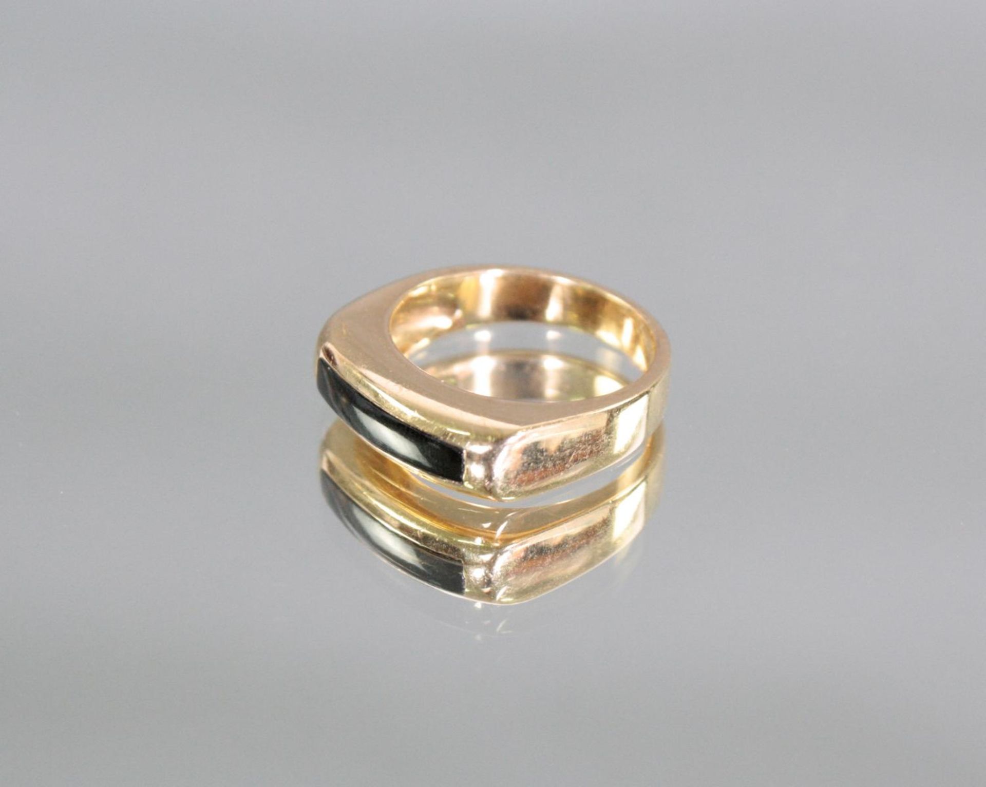 Damenring mit Onyx, 14 Karat Gelbgold - Image 3 of 4