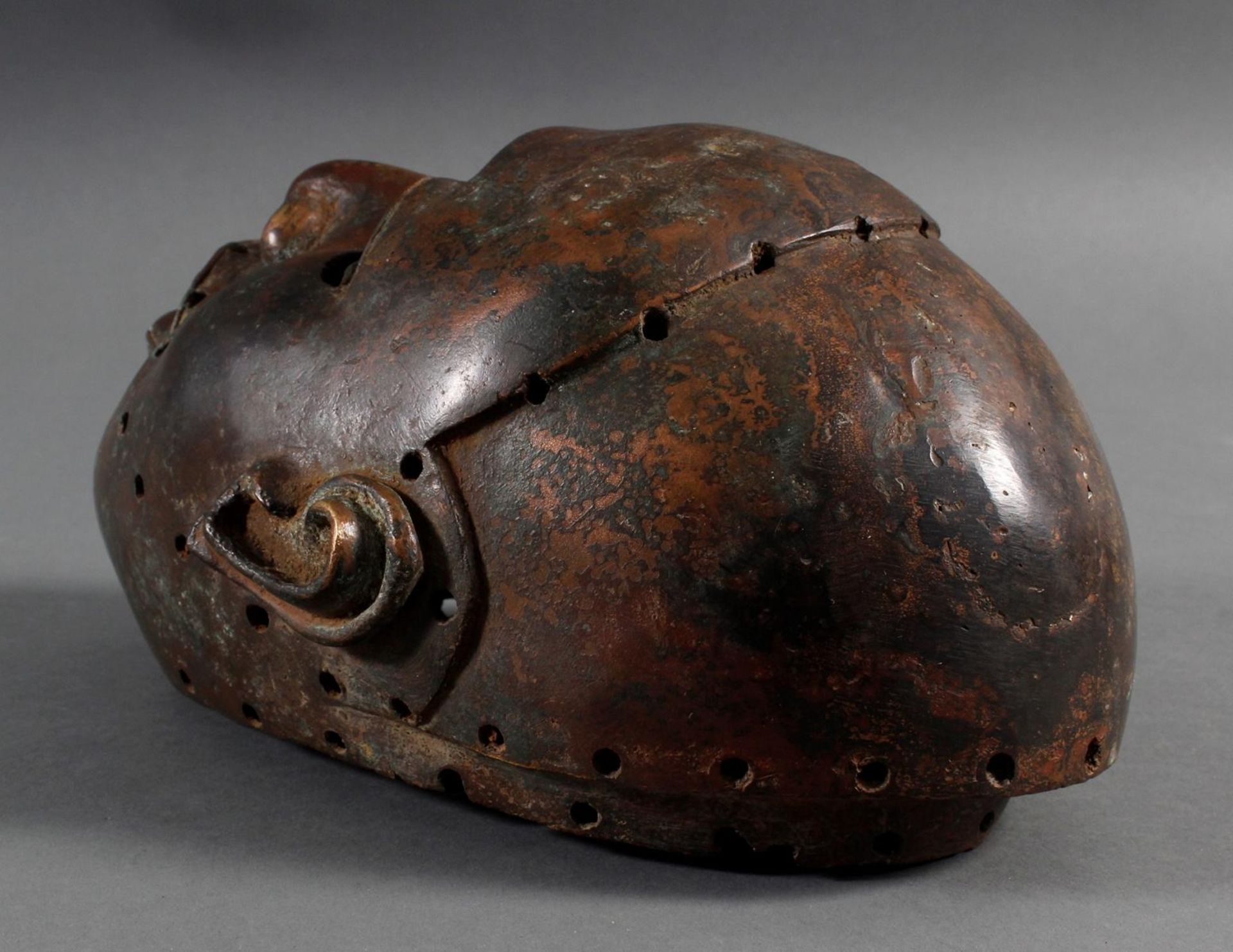 Maske eines Würdenträger aus Bronze, Nigeria 19./20. Jahrhundert - Image 6 of 9