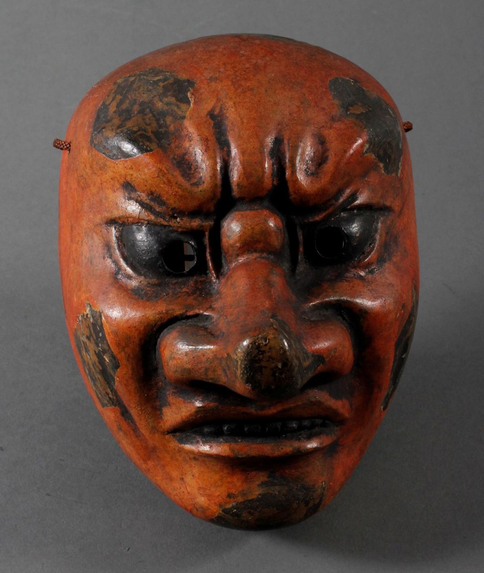 No-Maske, Holz, farbig gefasst, Japan 19./20. Jahrhundert