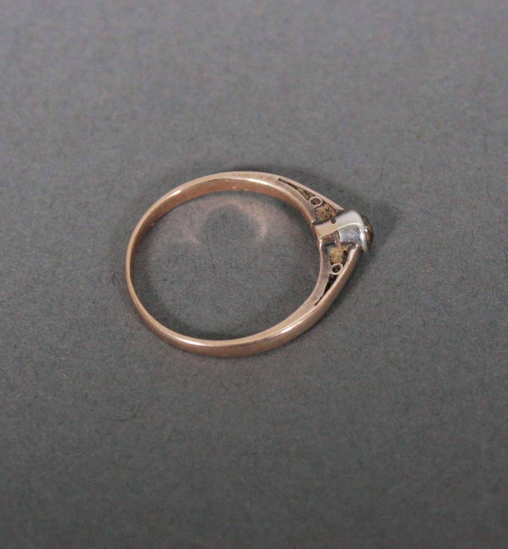 Ring mit Diamant, 14 Karat Gelbgold - Bild 2 aus 3