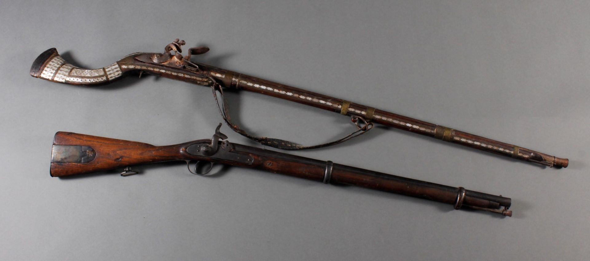 2 Gewehre 19. Jahrhundert, Steinschloß und Perkussion