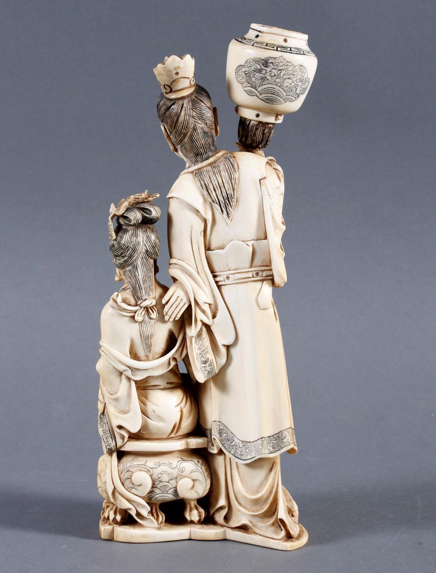 Elfenbeinskulptur „Hofdamen“ detailreiche Schnitzerei, China 19. Jahrhundert - Image 3 of 15