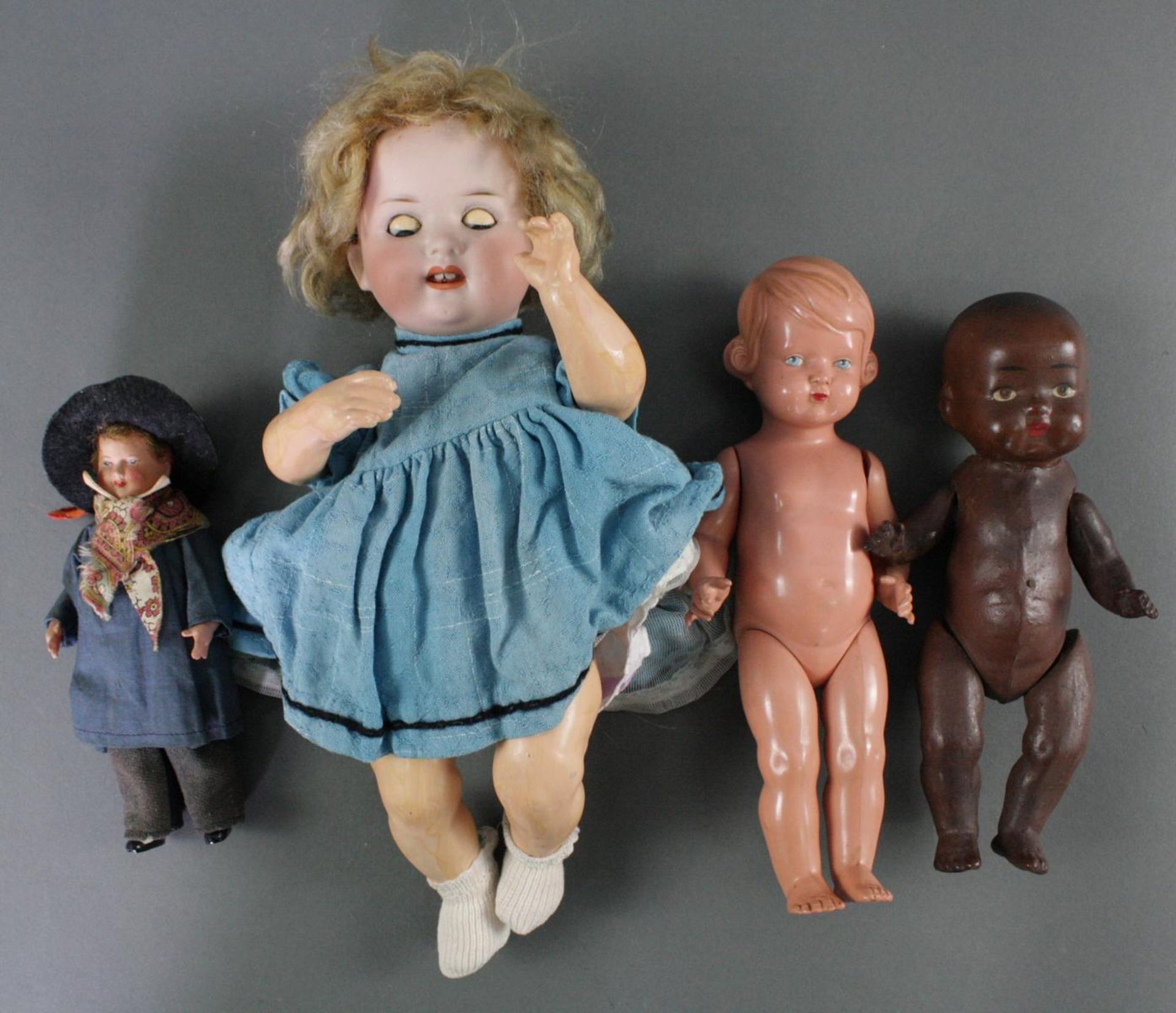 12 sehr alte Puppen, 1. Hälfte 20. Jahrhundert oder älter - Image 14 of 16