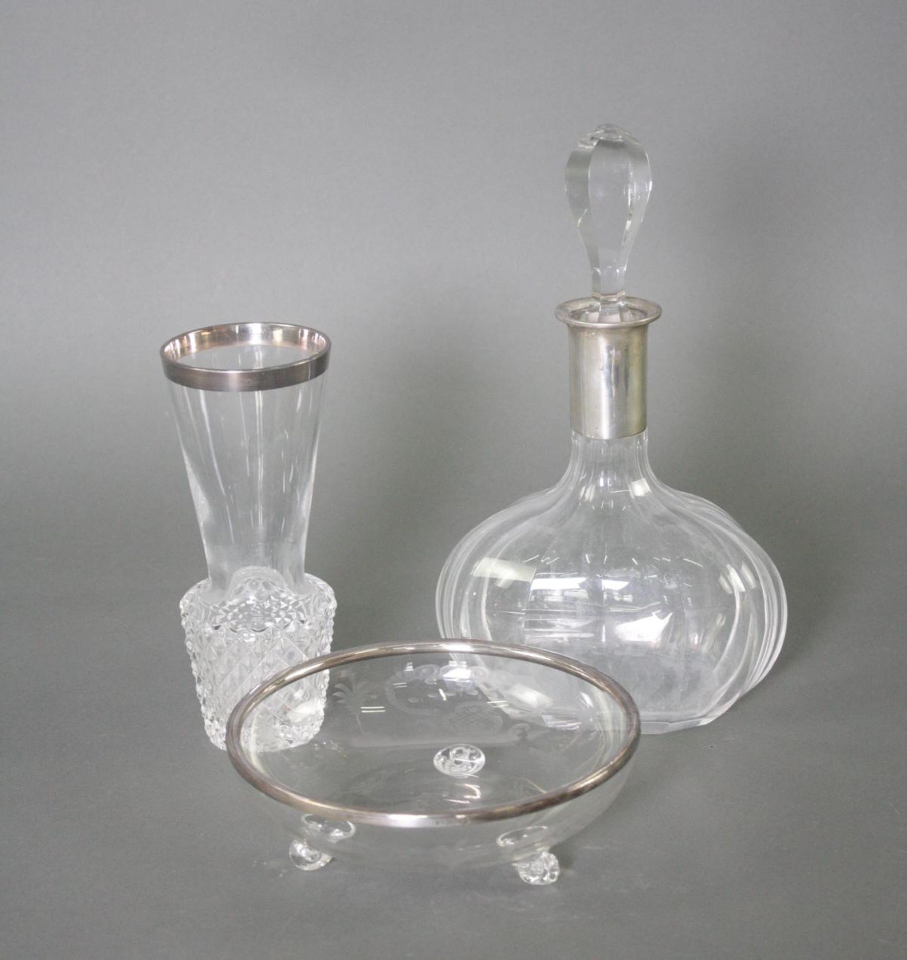 3 Teile Kristall mit Silbermontur. Karaffe, Schale und Vase