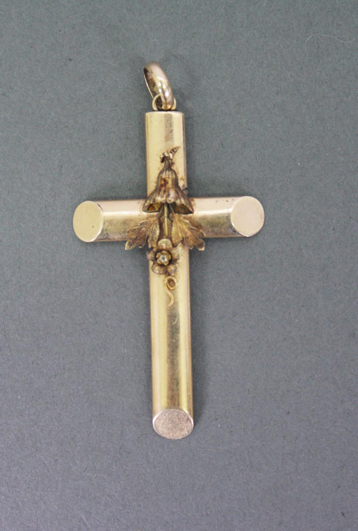 Kreuz-Anhänger aus 14 Karat Gelbgold, 1. Hälfte 20. Jh.