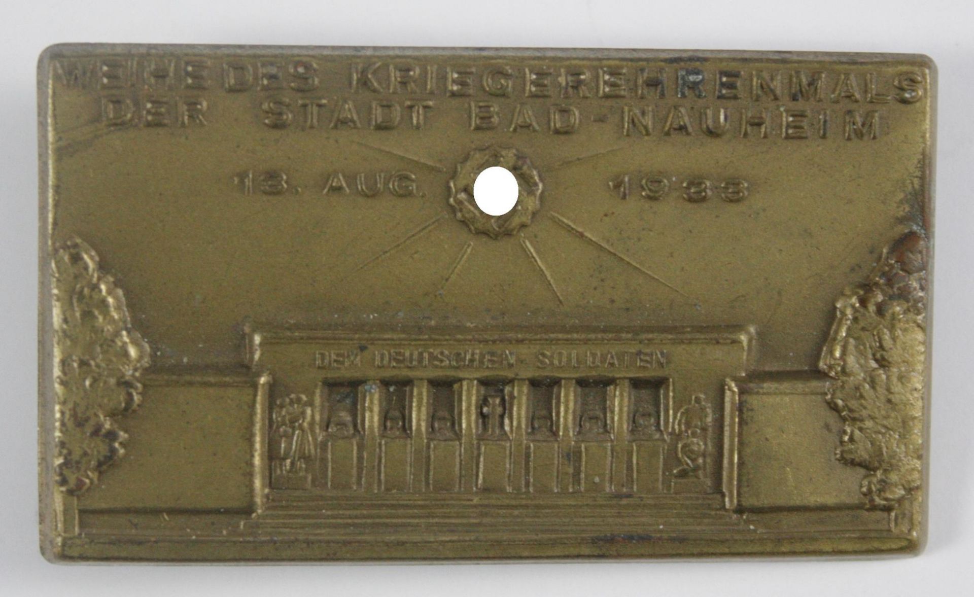 Tragbares Abzeichen: Weihe des Kriegerehrenmals der Stadt Bad Nauheim 13. August 1933