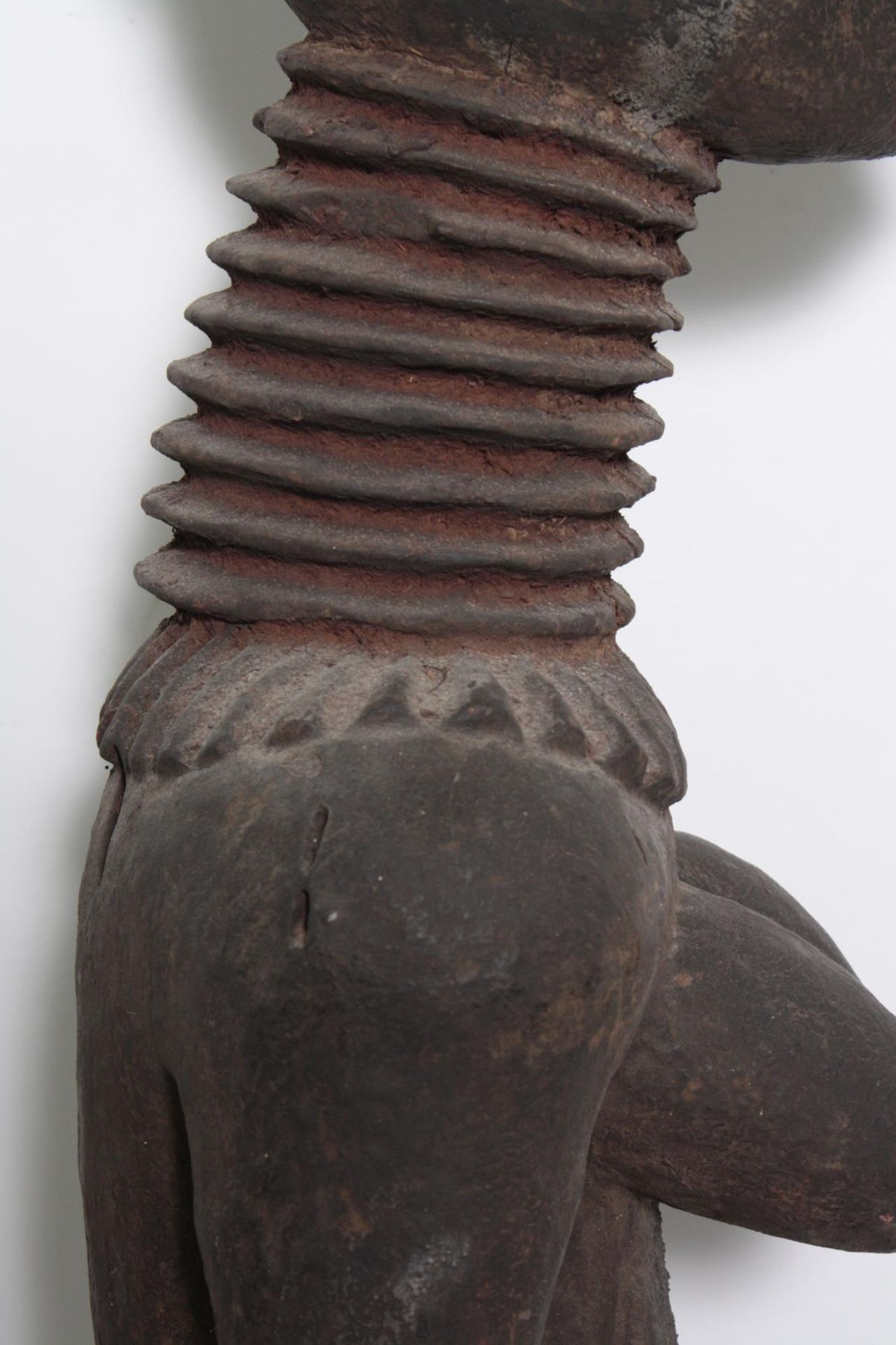 Mutterkönigin". Ältere Gedenkfigur, Bangwa. Bamileke, Kamerun/Grasland - Bild 6 aus 10