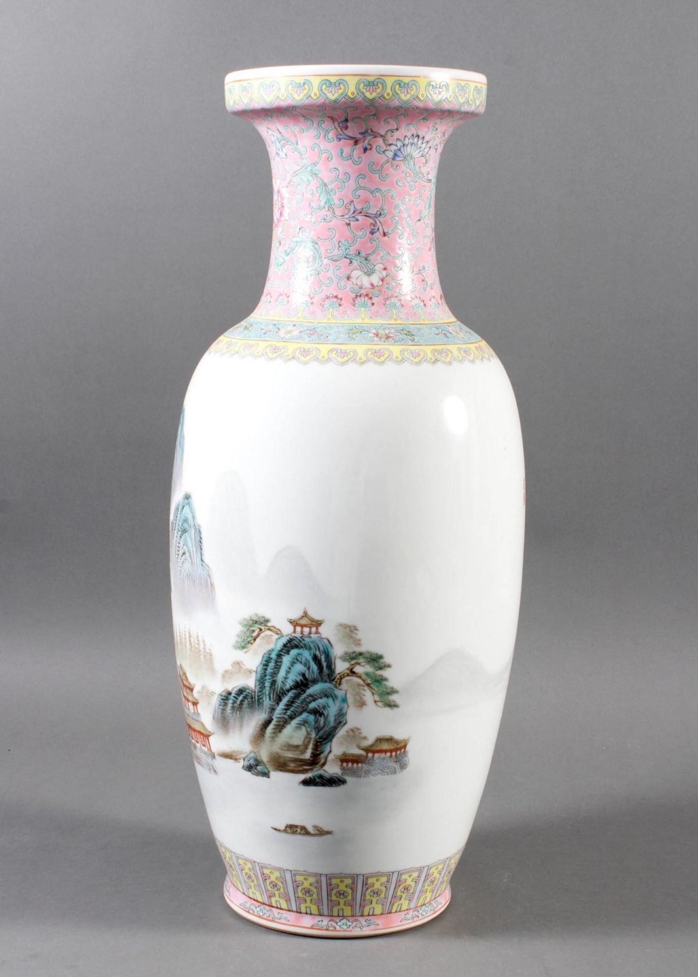 Porzellan Bodenvase, China 20. Jahrhundert - Image 6 of 12