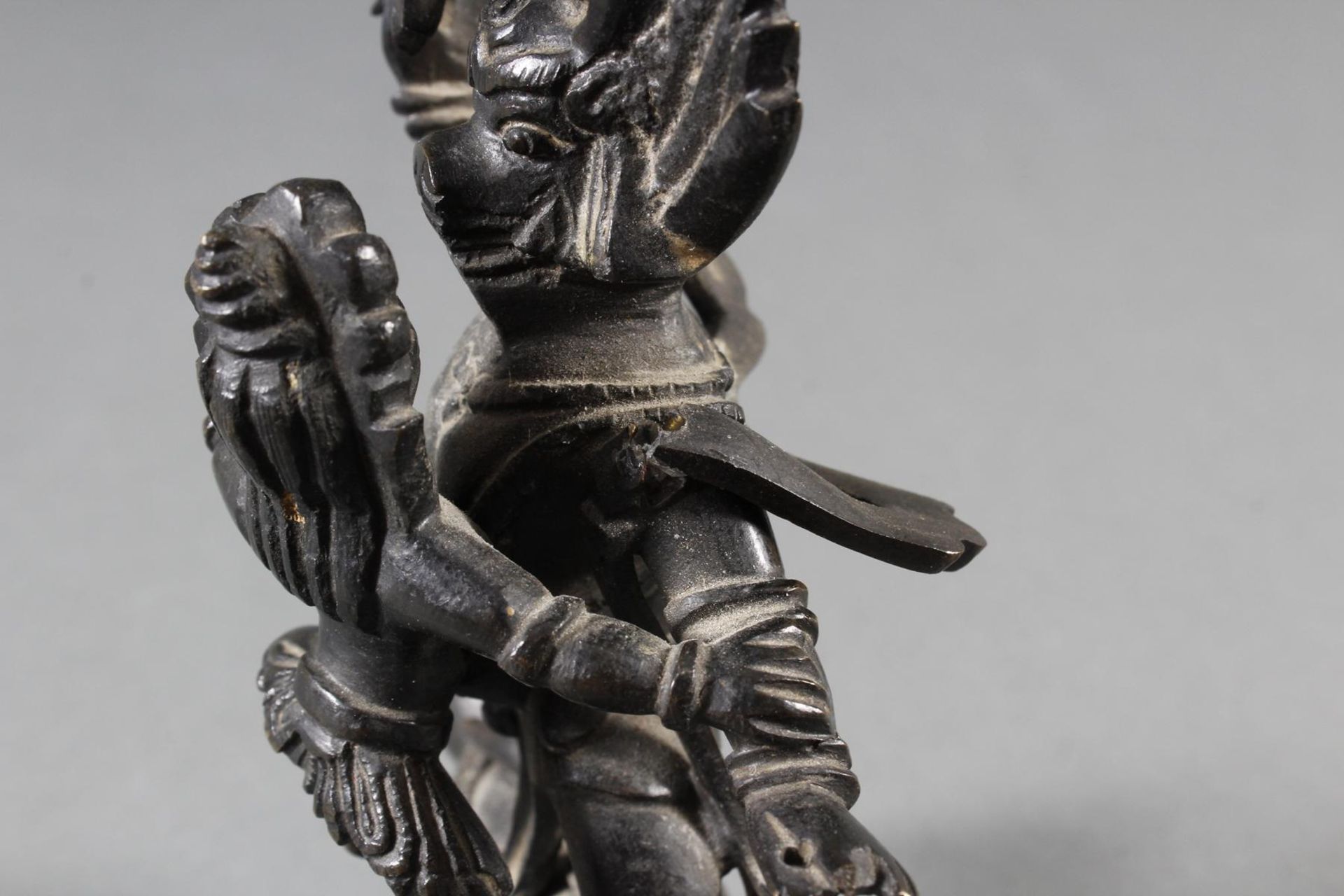 Bronzeskulptur Mahakala, Tibetanische Gottheit, 18./19. Jahrhundert - Bild 4 aus 7