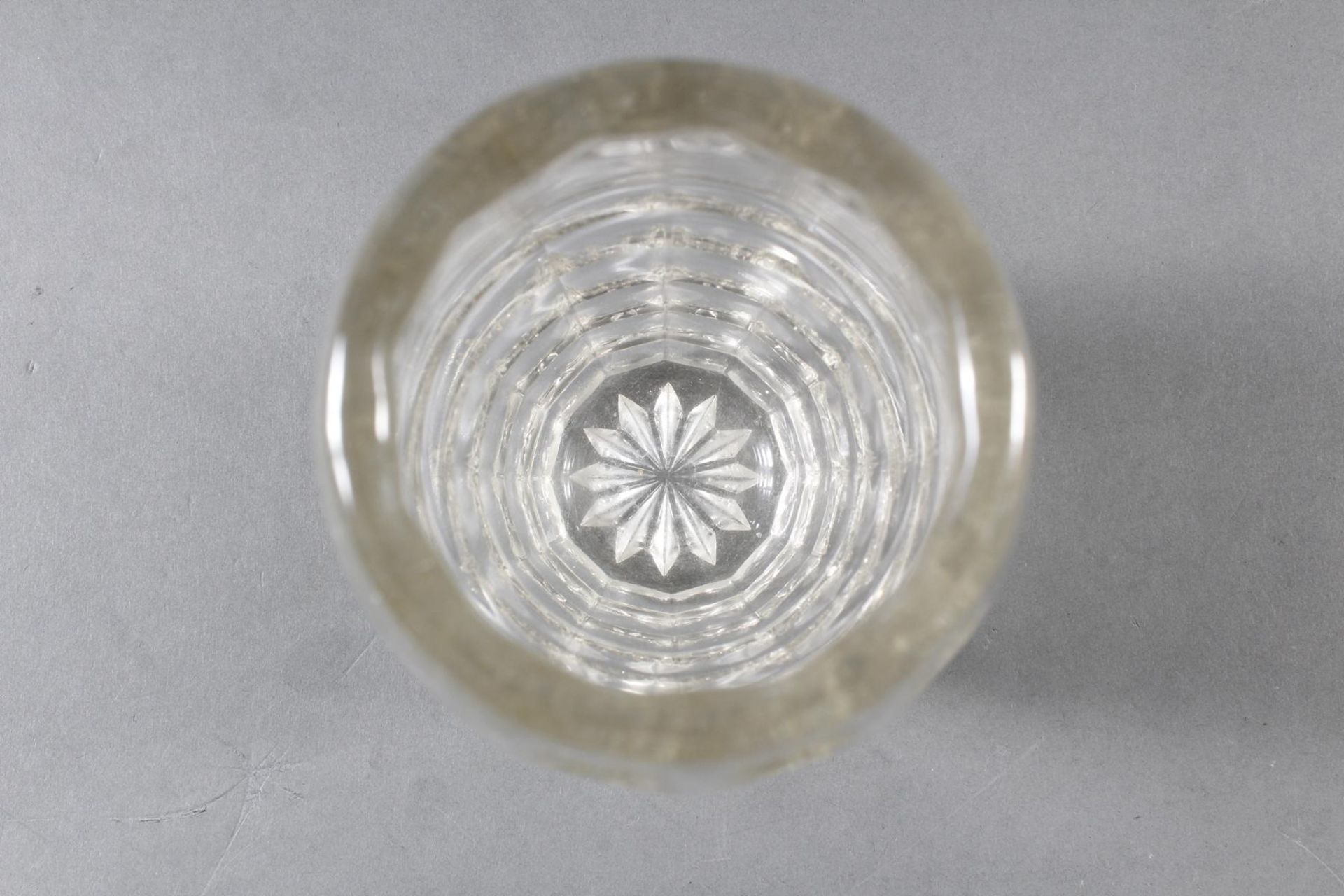 Glas-Ziervase um 1905, Entw. Josef Hoffmann - Bild 4 aus 4