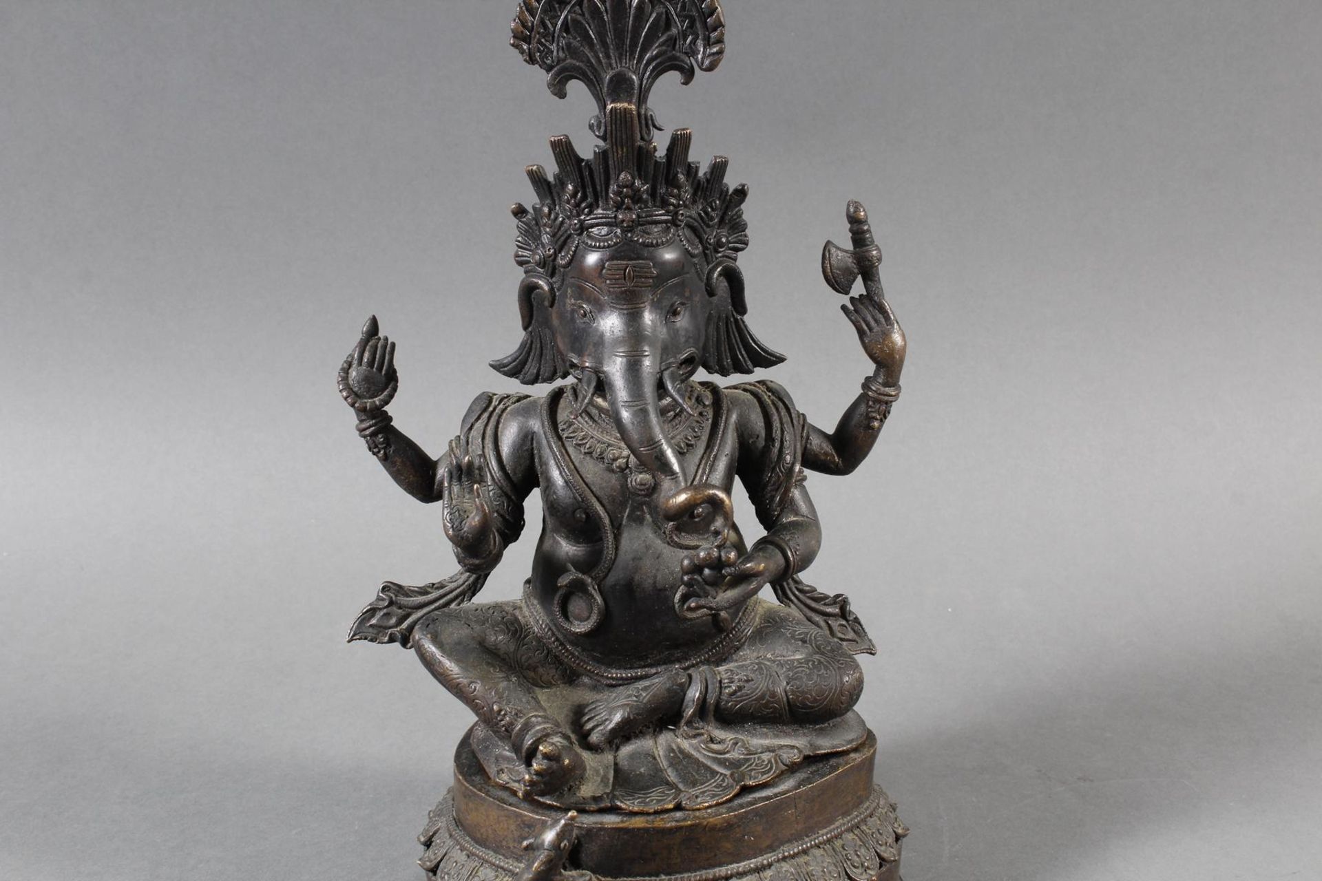 Bronze, Ganesha, Indien 17. / 18. Jahrhundert - Bild 6 aus 9