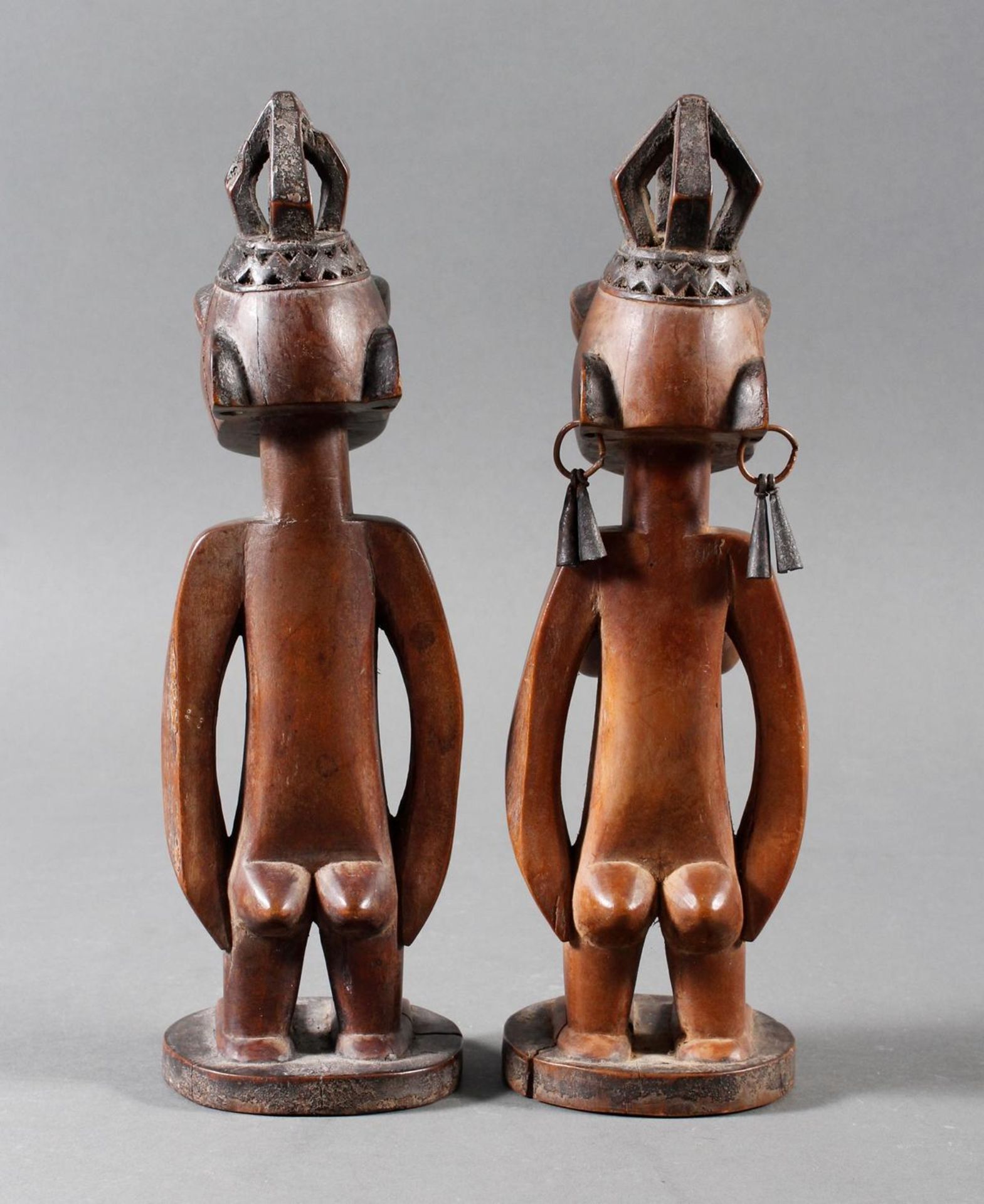 Männliche und Weibliche Zwillingsfiguren „ere ibedji“, Yoruba, Nigeria - Bild 3 aus 13
