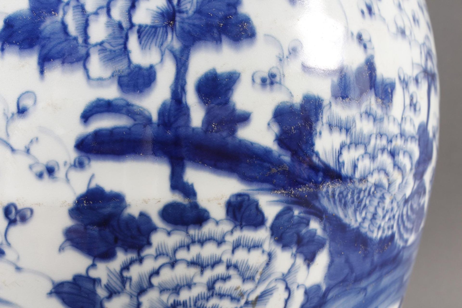 Blauweiß Bodenvase mit Deckel, Porzellan, China, Anfang / Mitte 20. Jahrhundert - Image 7 of 14