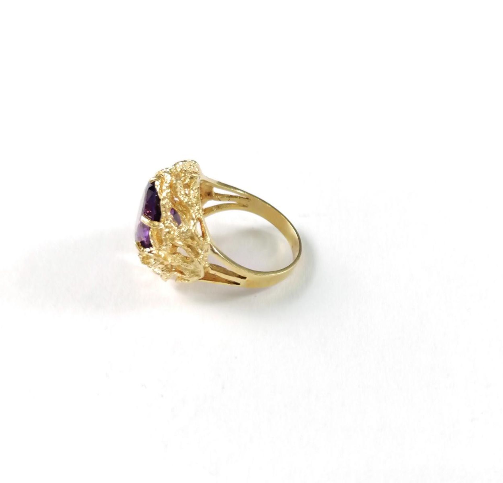 18 Karat Gelbgoldring mit großem Amethyst - Image 5 of 5