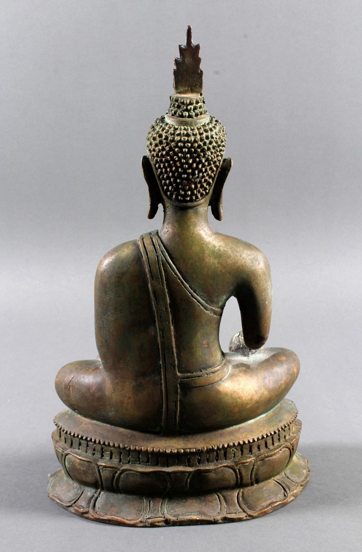 Thailändische Shakyamuni Budda 19. Jahrhundert - Image 2 of 2