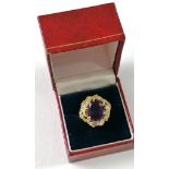 18 Karat Gelbgoldring mit großem Amethyst